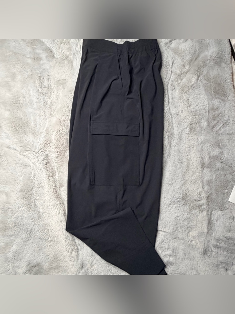 Athleta Pinnacle Cargo High Rise Trouser Black 8P Petite Extra Wide Leg 562507 - Picture 3 of 14